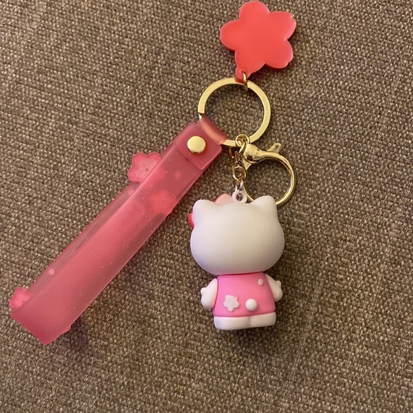 Brand new Hello Kitty Key Chain - Picture 3 of 3